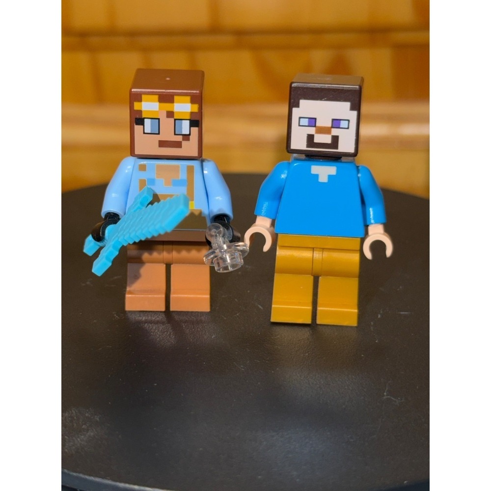 LEGO‎ Minecraft Minifigure Lot Armorsmith min157 & Steve min074